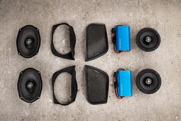 Hogtunes Retro 450.4 – Dual REV 225-RM Amp & 4-Speaker 6×9 Cut-In Kit