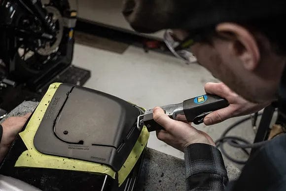 Hogtunes Retro 692-LID-RM – 6×9 Saddlebag Cut-In Kit with Speakers for Harley Touring (2014–2023)