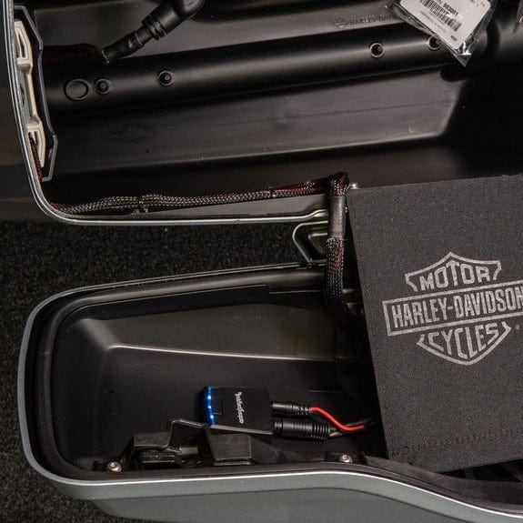 Rockford Fosgate 2014+ Road King® 2-Speaker & Amp Kit