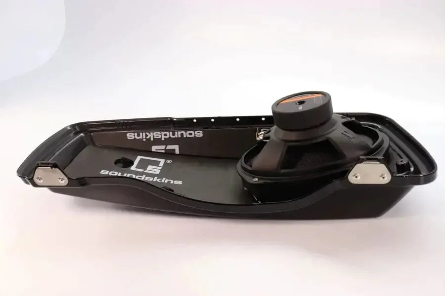 SoundSkins Pro Saddlebag Speaker Lid Kit for Harley Touring (1998–2013)