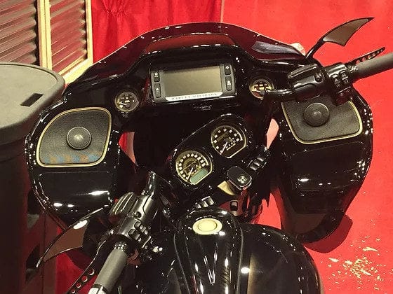 Wild Boar WBARG KIT.2R — 400W Amp & 6.5″ Speaker Kit for Road Glide (2015–2024)
