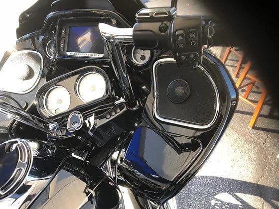 Wild Boar WBARG KIT.2R — 400W Amp & 6.5″ Speaker Kit for Road Glide (2015–2024)