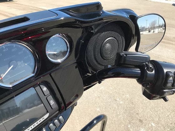 Wild Boar WBASG-KIT.2R — 400W Amp & 6.5″ Speaker Kit for Street Glide & Ultra Models (2014–2024)